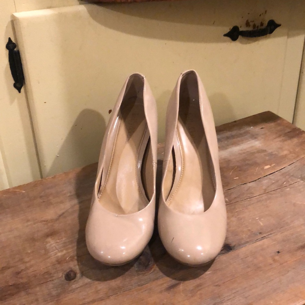Nude 3.5 inch heels